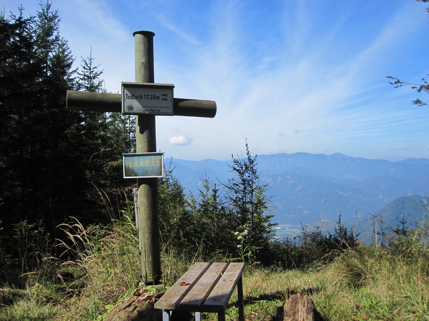 Gipfelkreuz Hochtrötsch